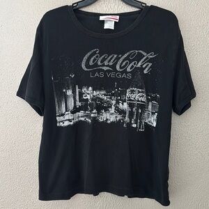 Women’s CocaCola Las Vegas Tshirt Glitter Skyline, Size XL, Black